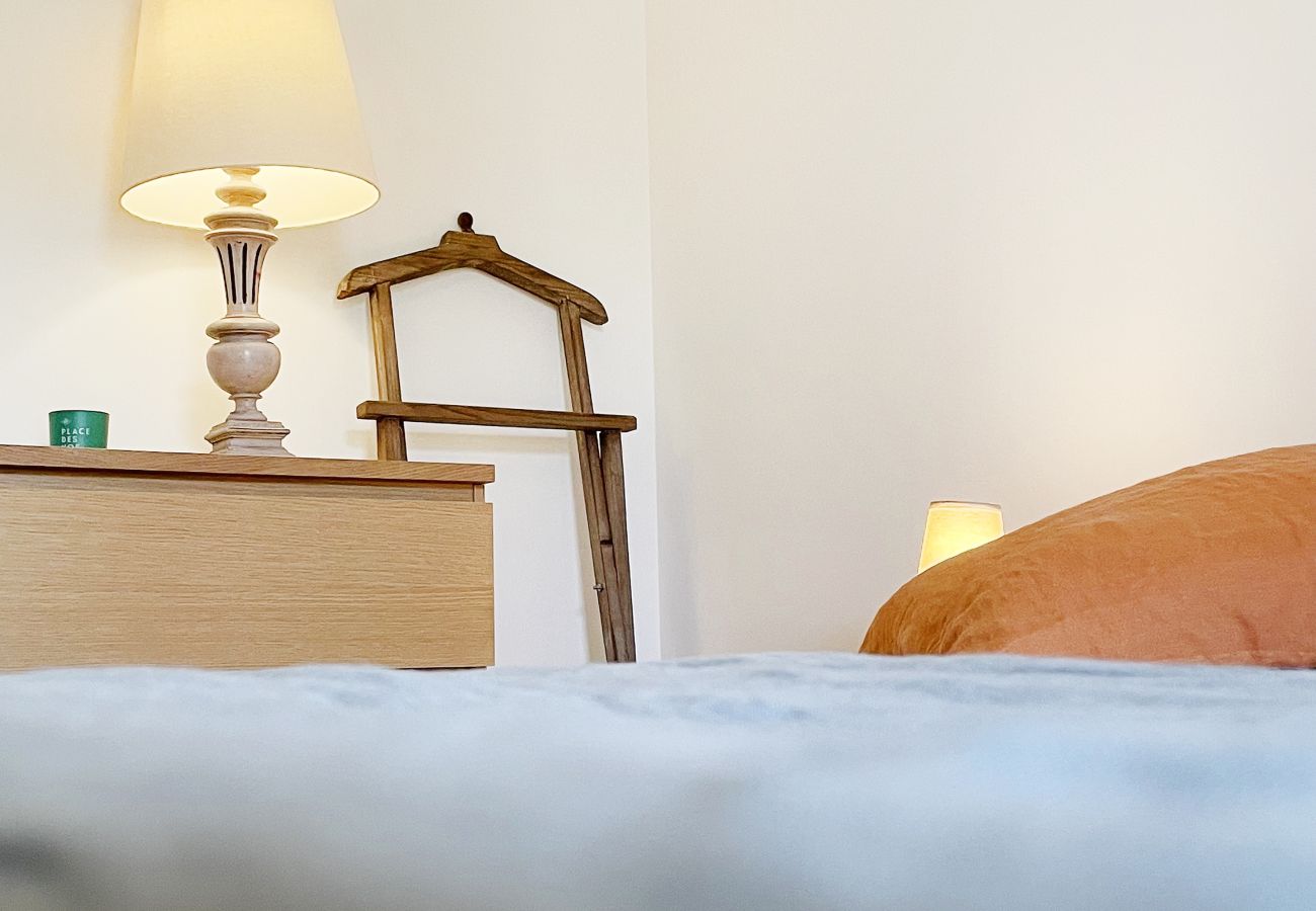 Apartment in Senlis - Casa Verde, central et parking privée + chargeur 
