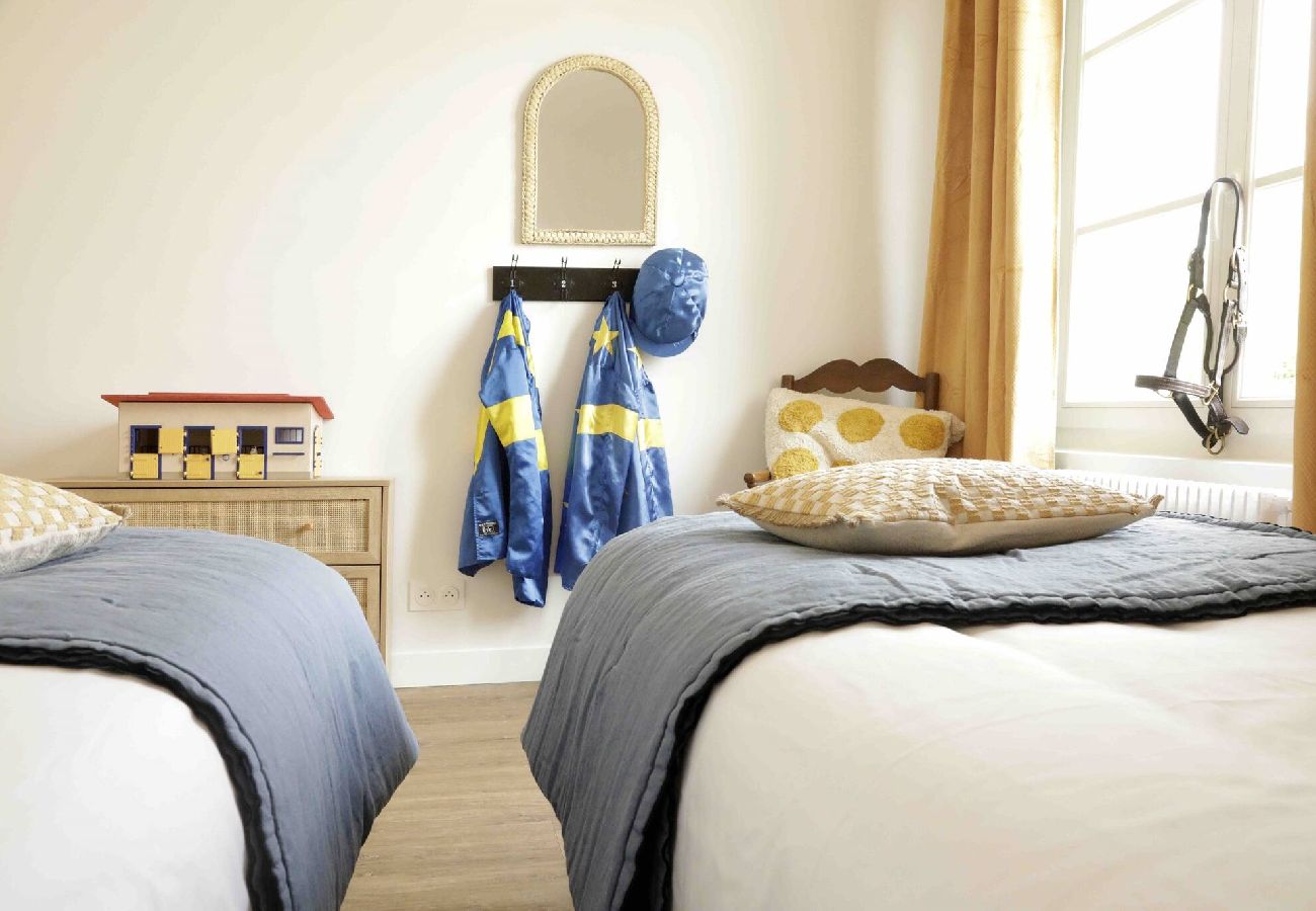 Apartment in Gouvieux - G26-Paddock