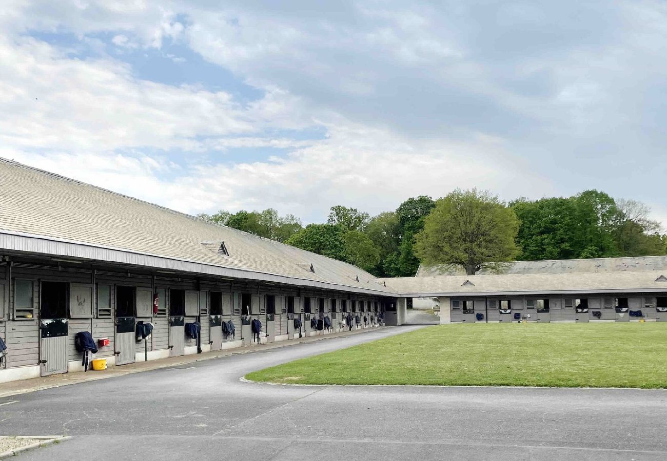 Apartment in Gouvieux - G26-Paddock