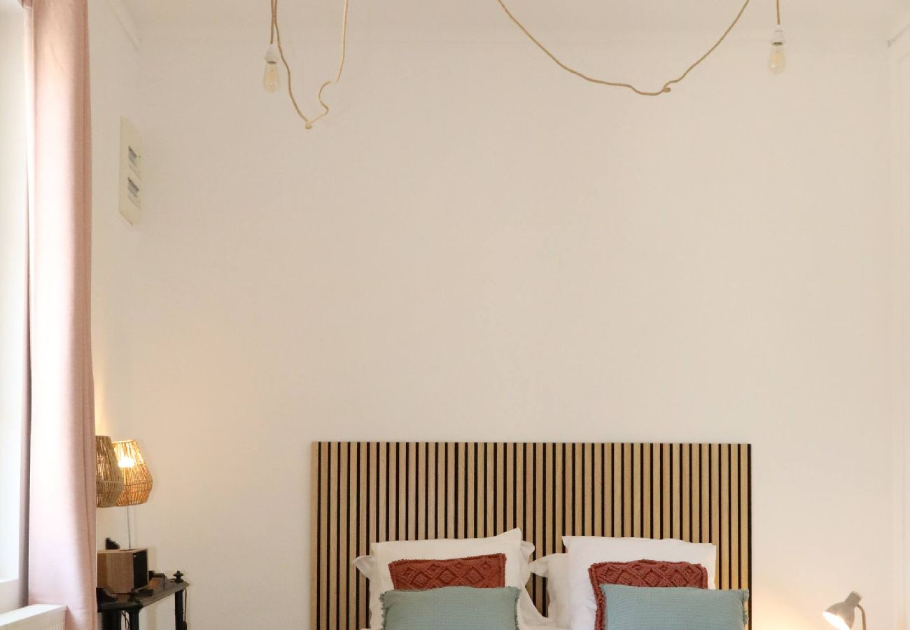 Apartment in Chantilly - C24- oiseaux