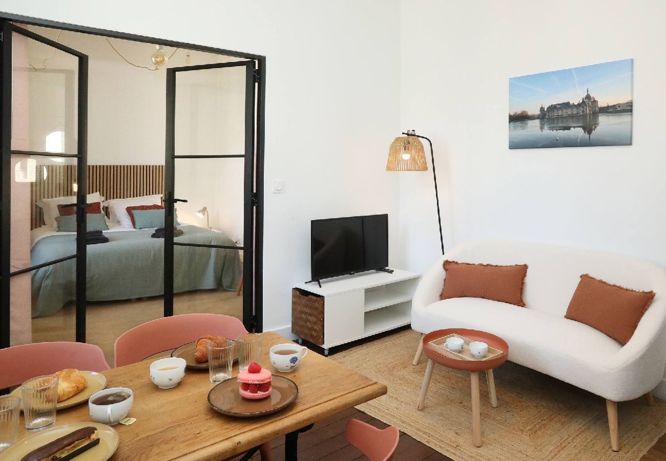 Apartment in Chantilly - C24- oiseaux