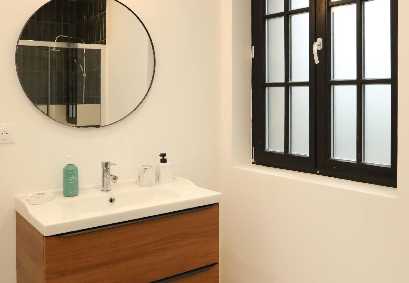 House in Courteuil - A21- M-Fleurs