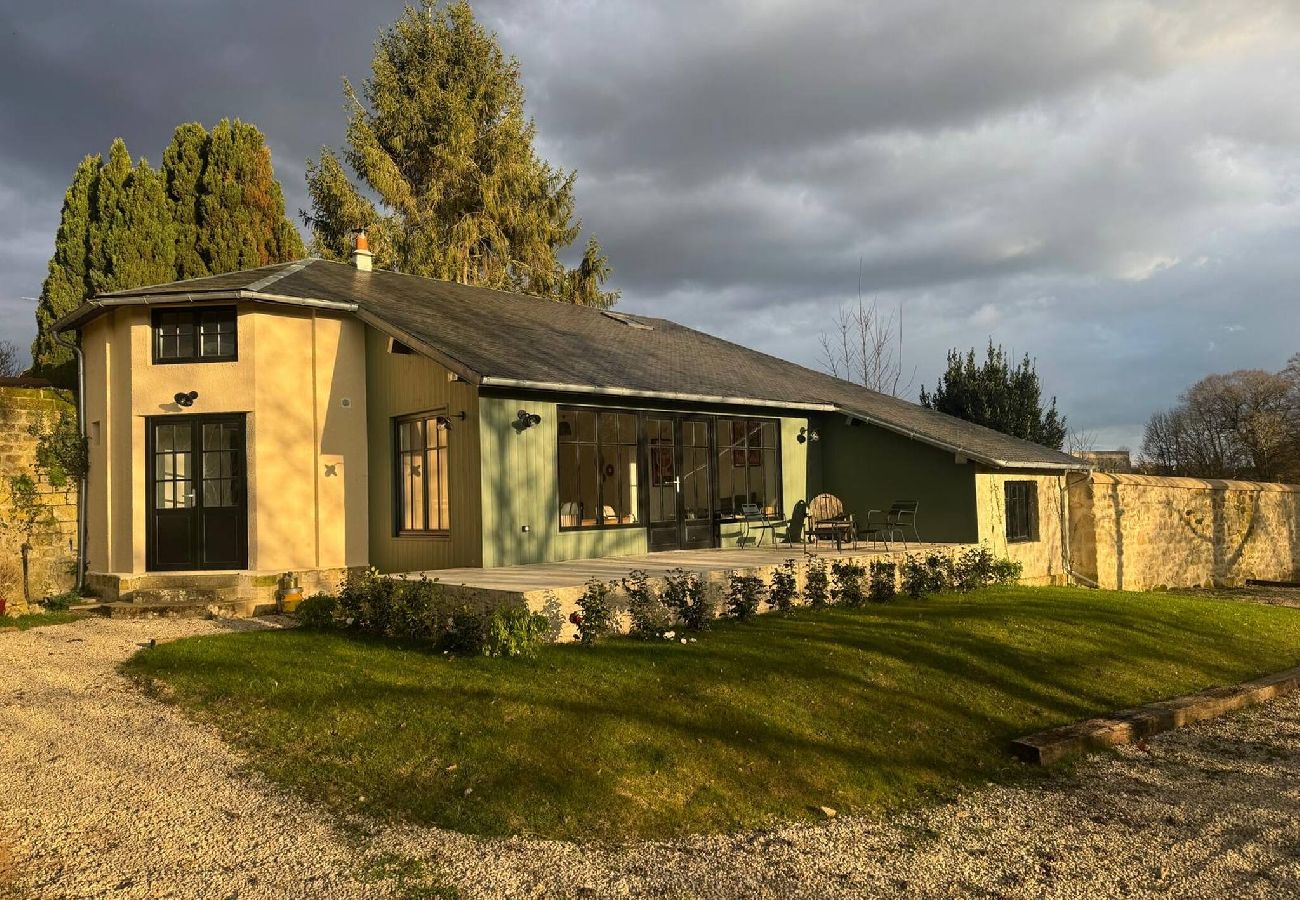 House in Courteuil - A21- M-Fleurs