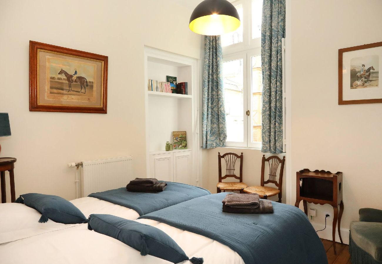 Apartment in Chantilly - C22- Hippodrome