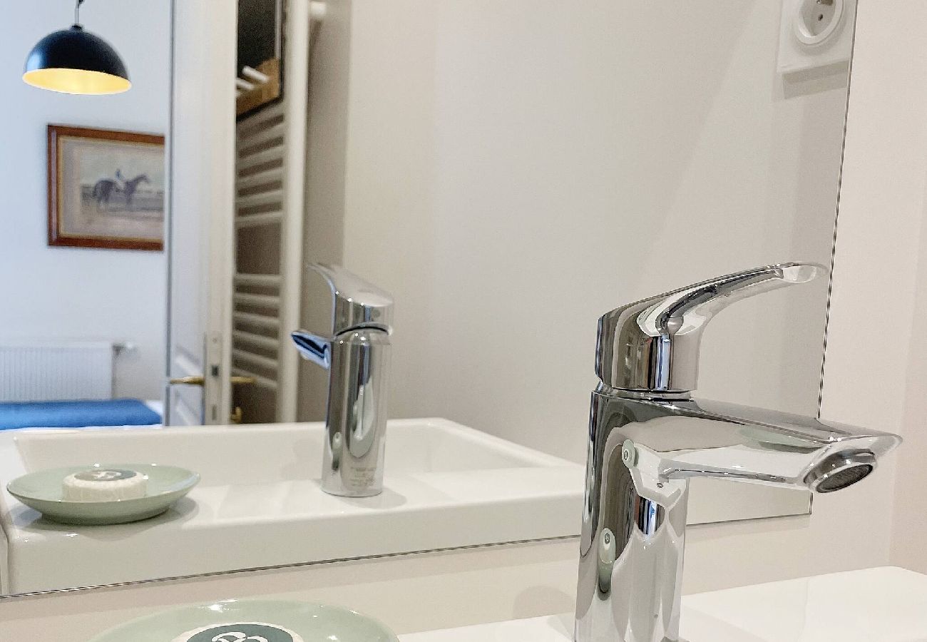 Apartment in Chantilly - C22- Hippodrome