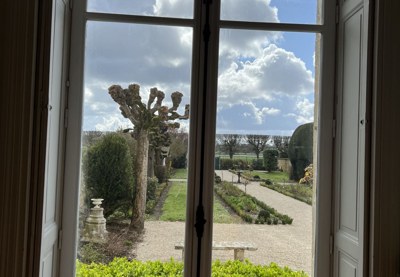 Apartment in Chantilly - Le jardin de l'hippodrome