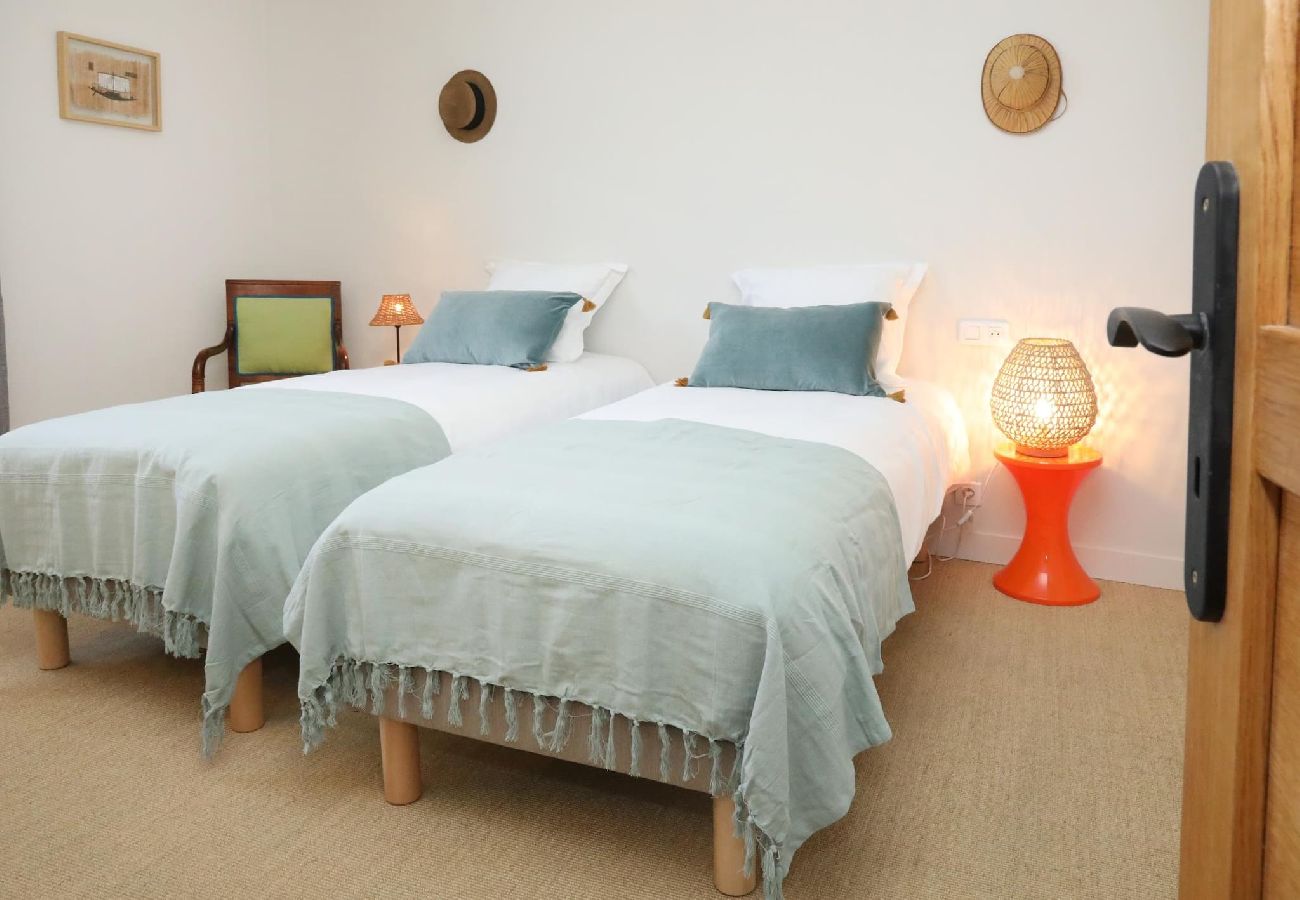 Apartment in Courteuil - A20- M-Clocher