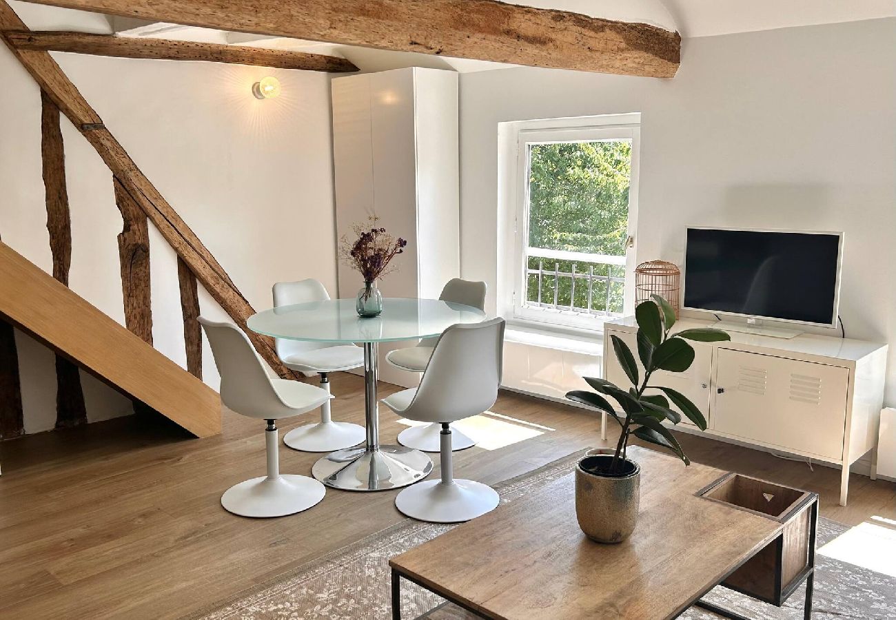 Apartment in Senlis - 08-Abbaye