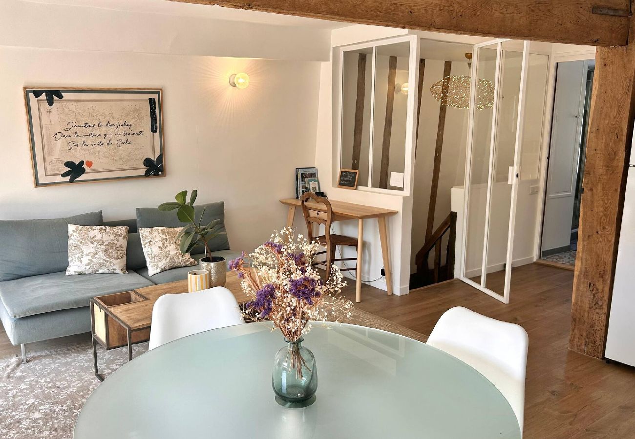 Apartment in Senlis - 08-Abbaye