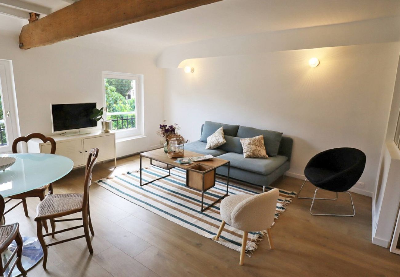 Apartment in Senlis - 08-Abbaye