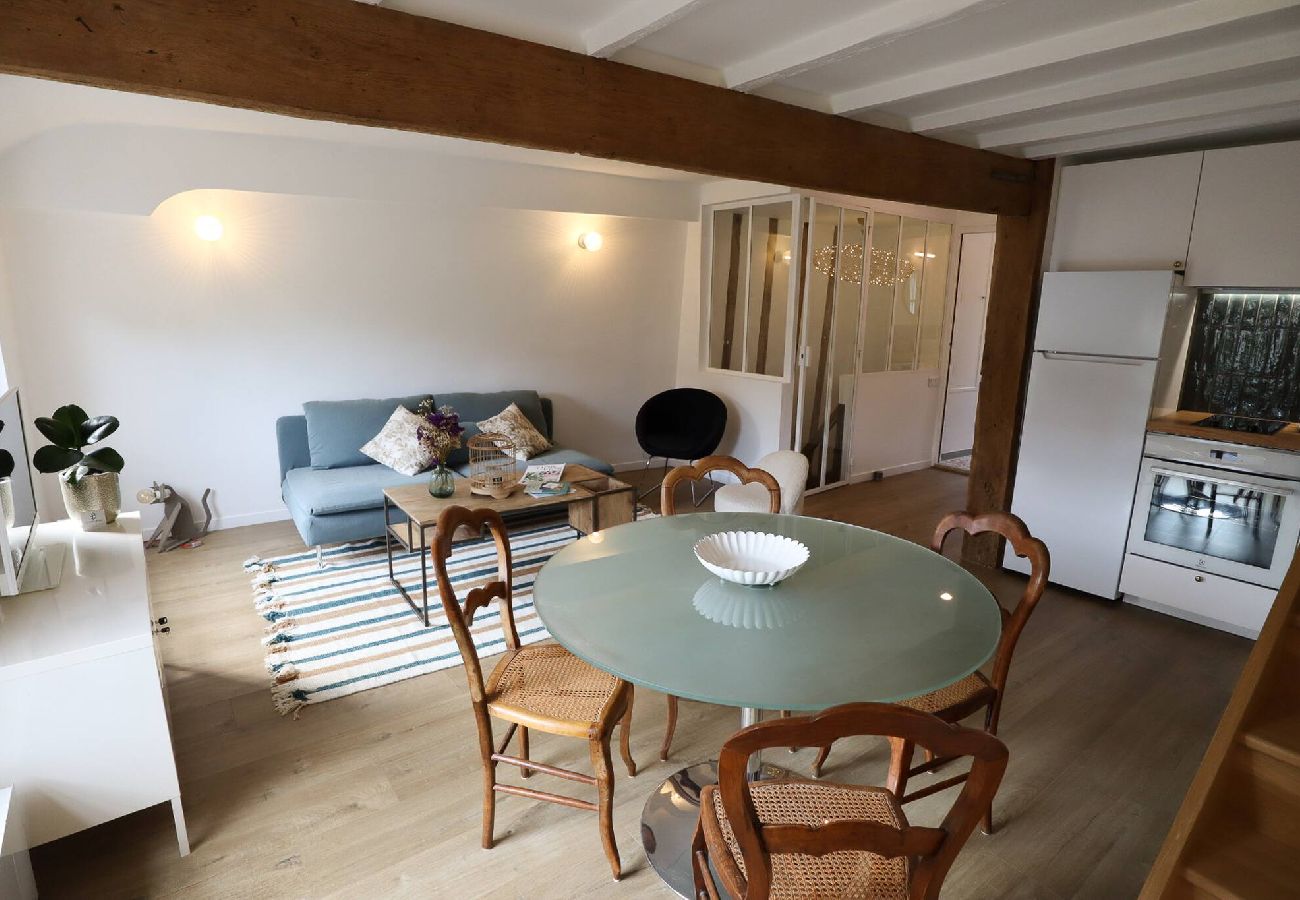 Apartment in Senlis - 08-Abbaye