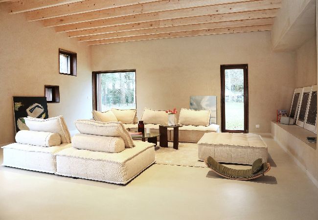 House in Lamorlaye - L30-Forest house