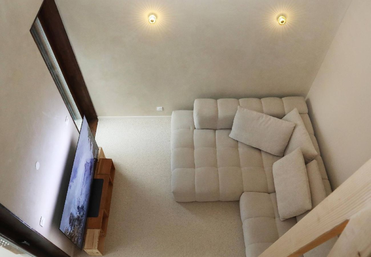 House in Lamorlaye - L30-Forest house