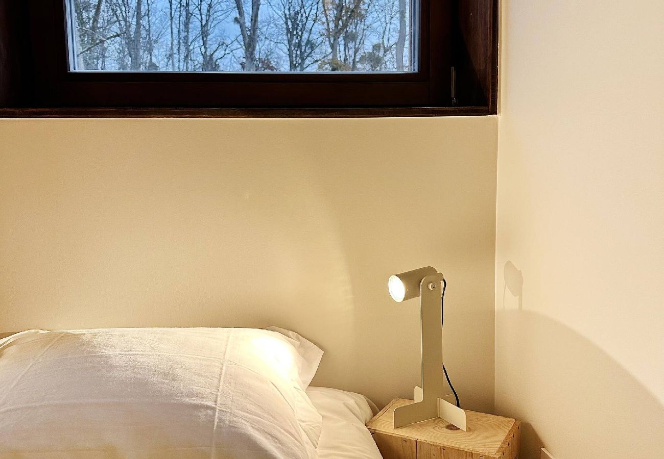 House in Lamorlaye - L30-Forest house