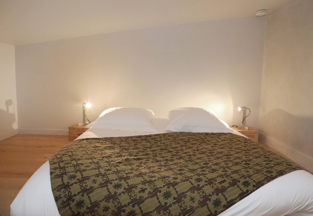 House in Lamorlaye - L30-Forest house