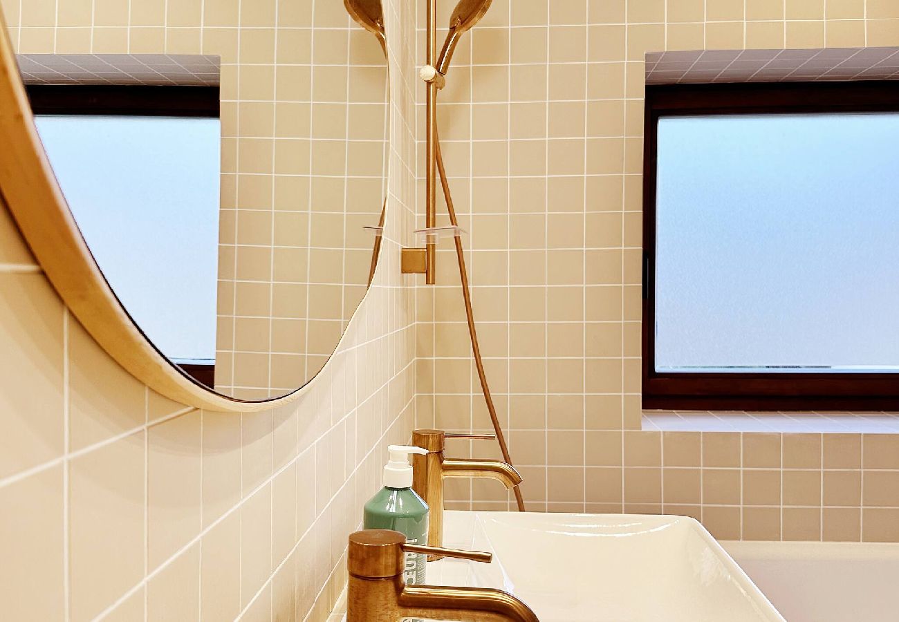 House in Lamorlaye - L30-Forest house