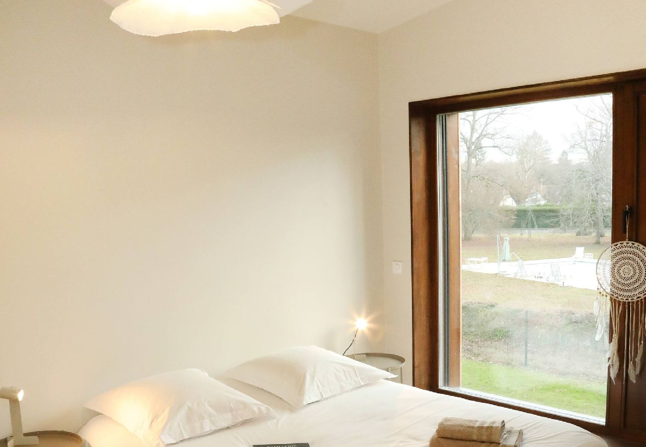 House in Lamorlaye - L30-Forest house