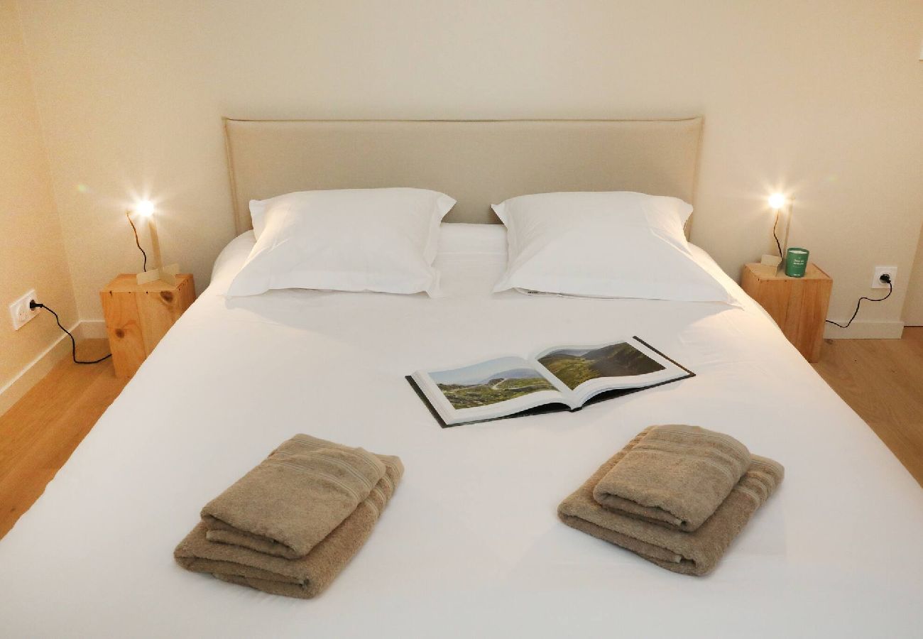 House in Lamorlaye - L30-Forest house