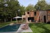 House in Lamorlaye - Forest House Designer Eco Lodge for 10, heated pool