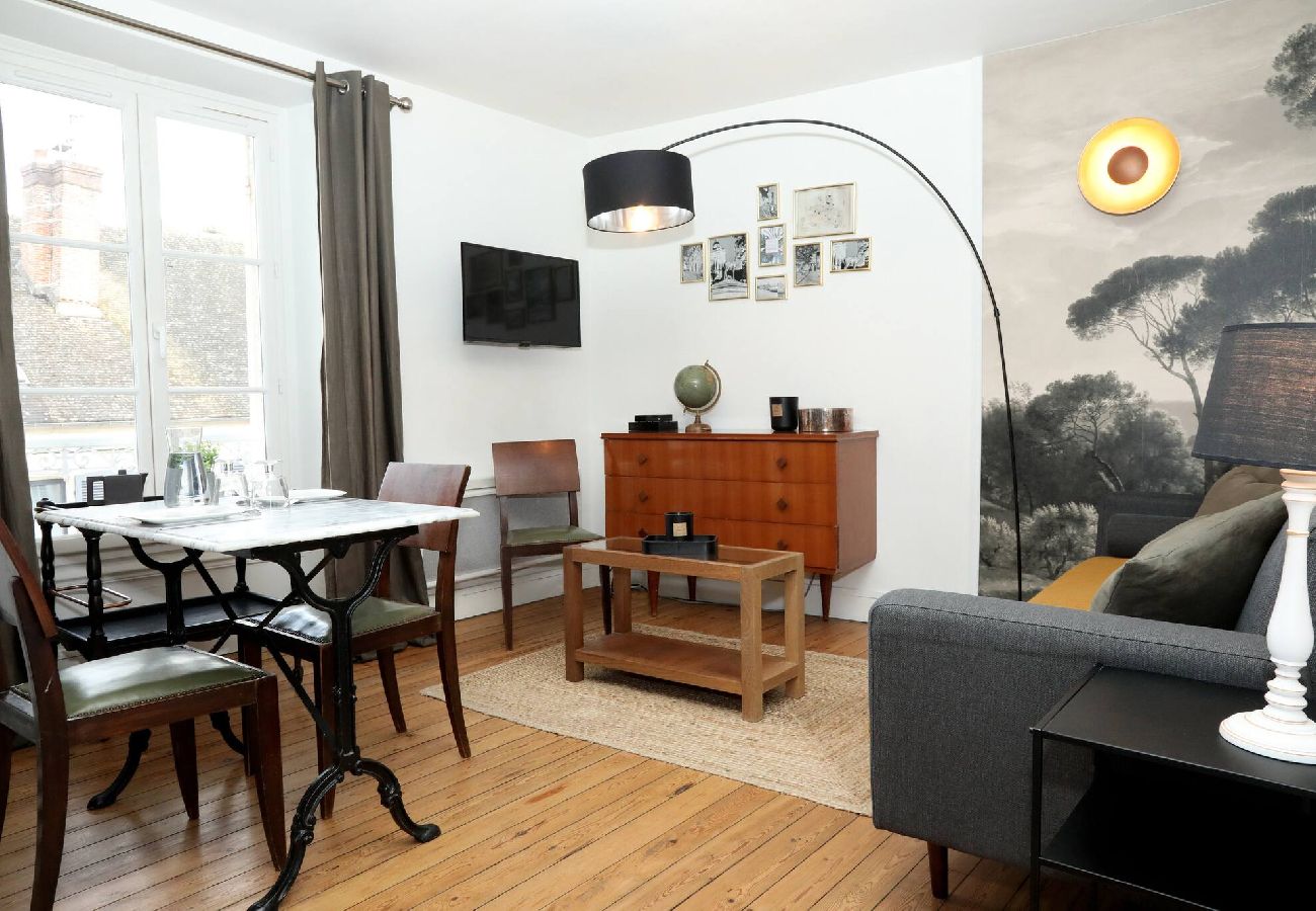 Apartment in Senlis - 11-S Lavarande