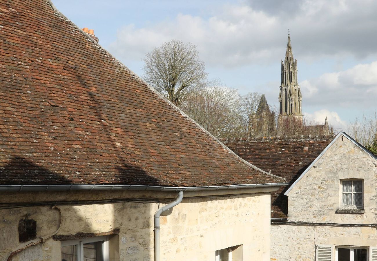 Apartment in Senlis - 11-S Lavarande