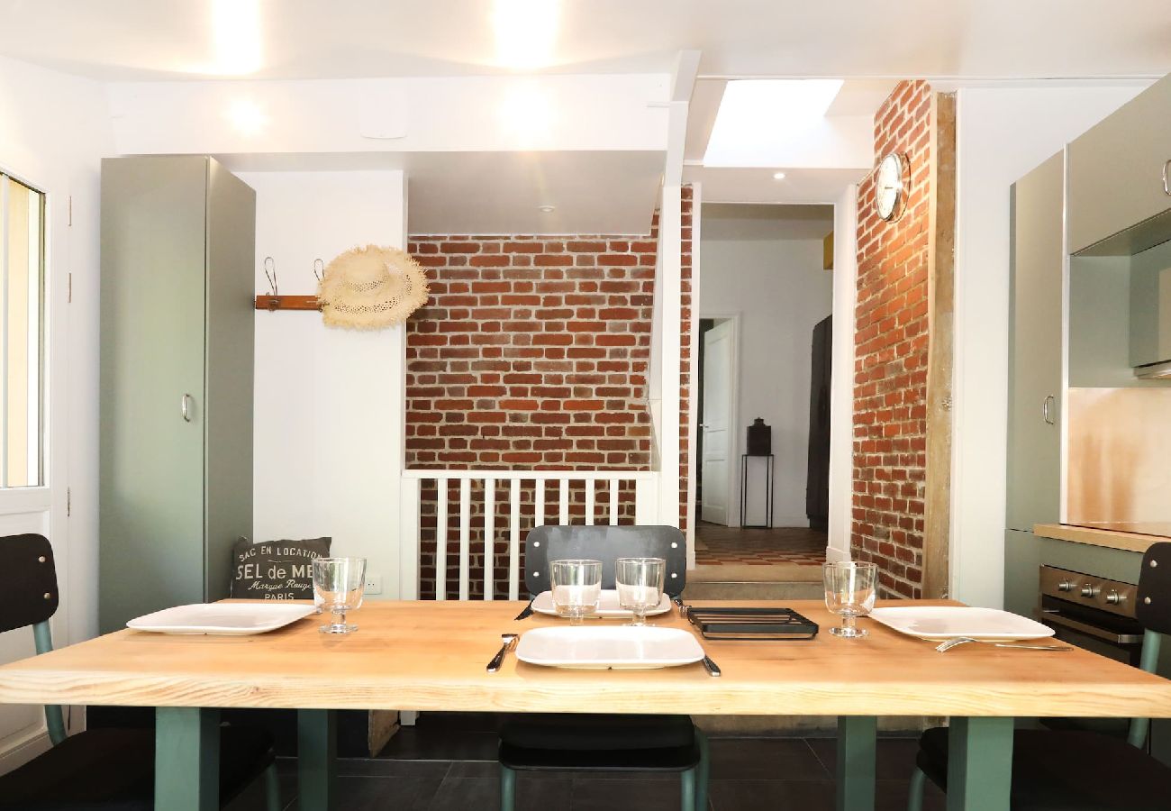 Apartment in Senlis - 10-S Garden