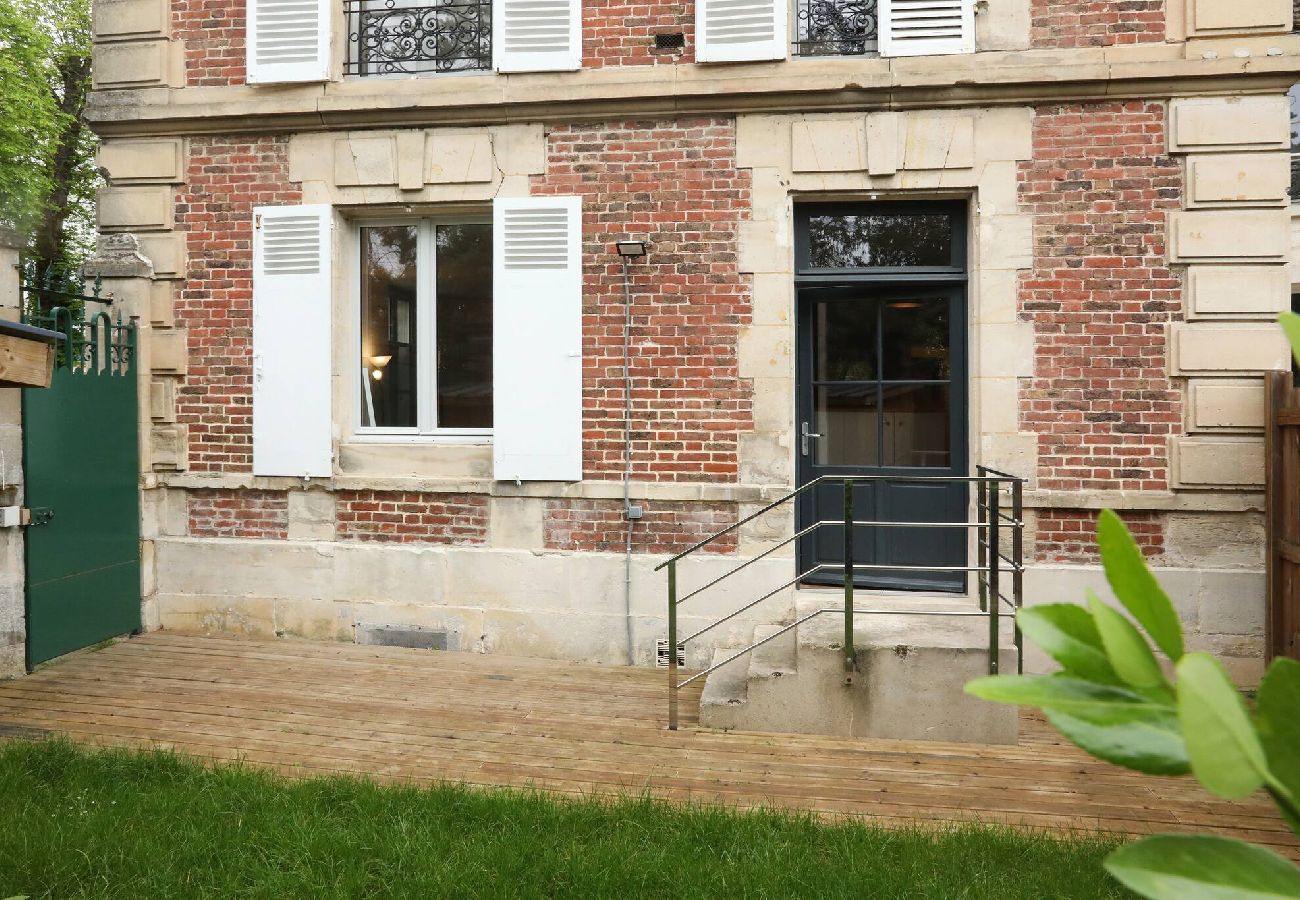 Apartment in Senlis - 16- St Pierre