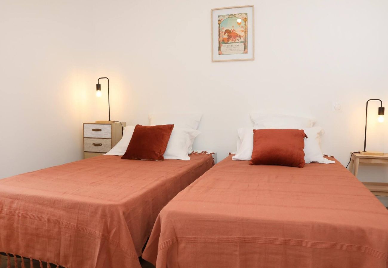 Apartment in Gouvieux - G25- Jockey