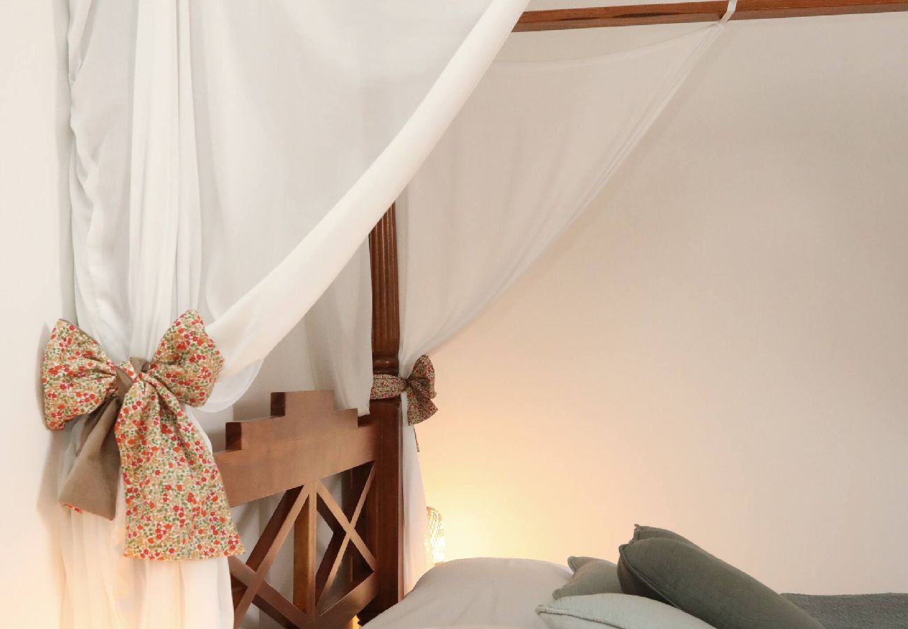 Apartment in Senlis - 07-Cathédrale