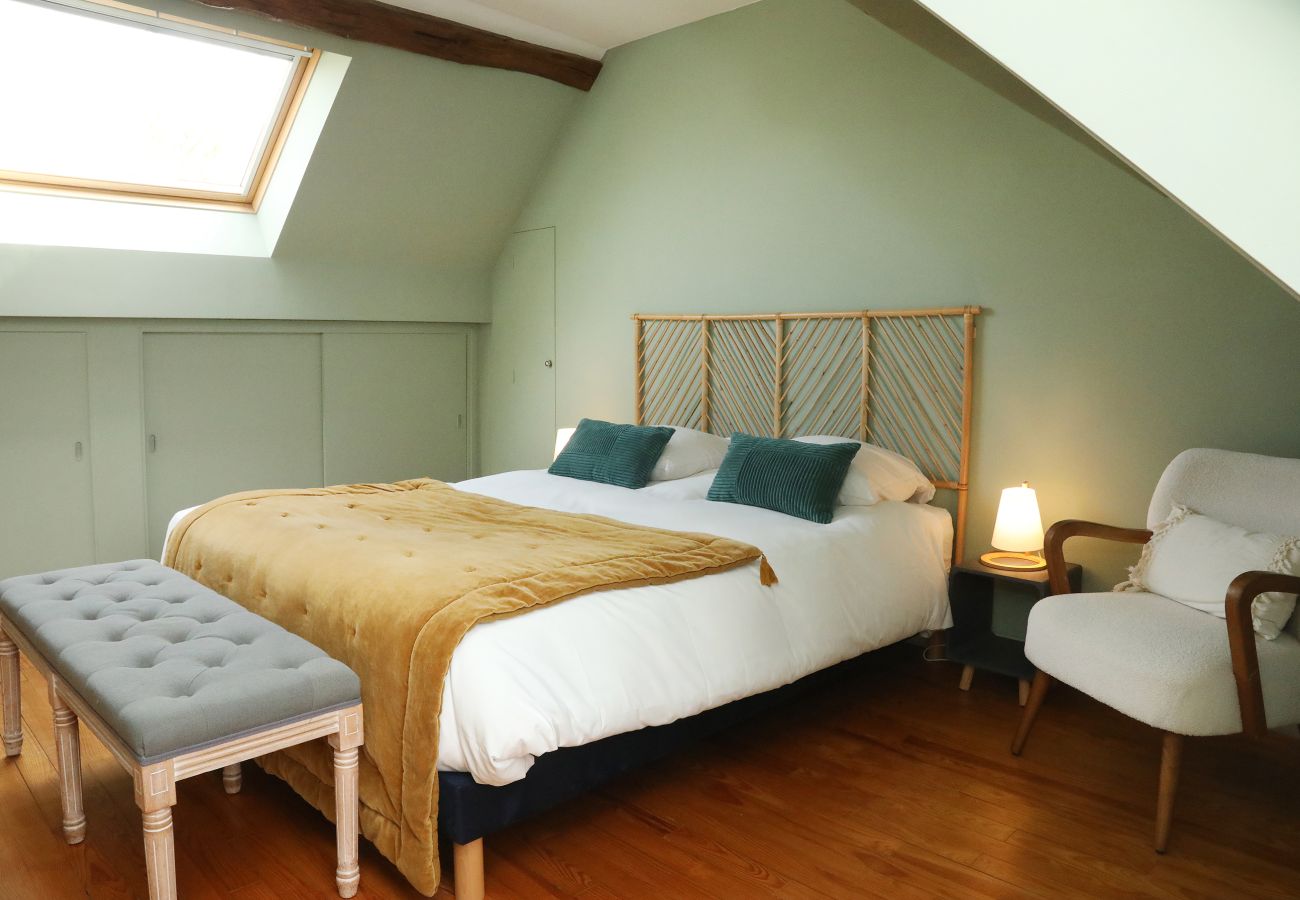 Terraced House in Senlis - La PLACE to be • Senlis Home • Central • Sleeps 5
