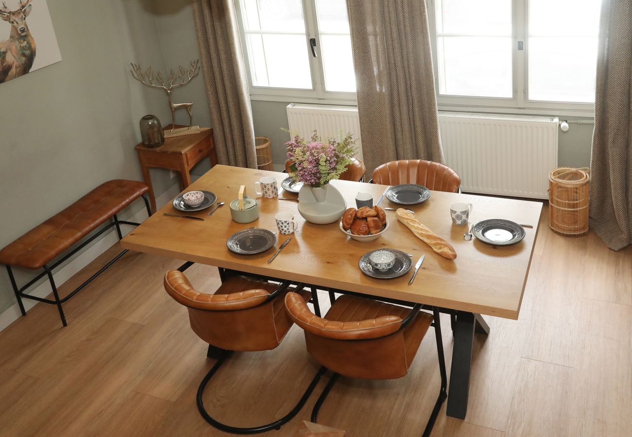 Terraced House in Senlis - La PLACE to be • Senlis Home • Central • Sleeps 5