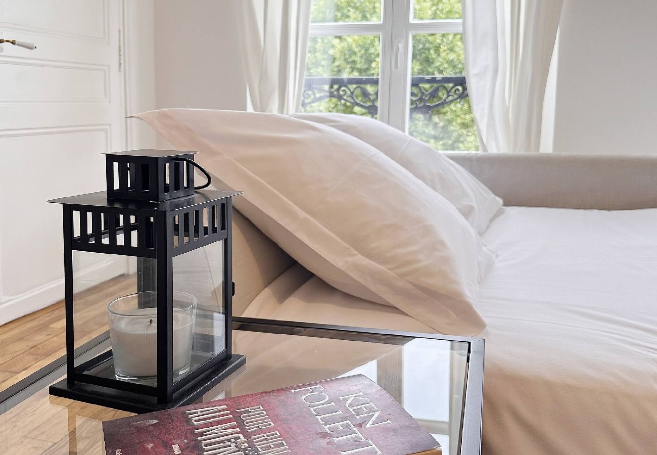 Apartment in Chantilly - Chantilly Panorama | Bright City View 2+2 p 