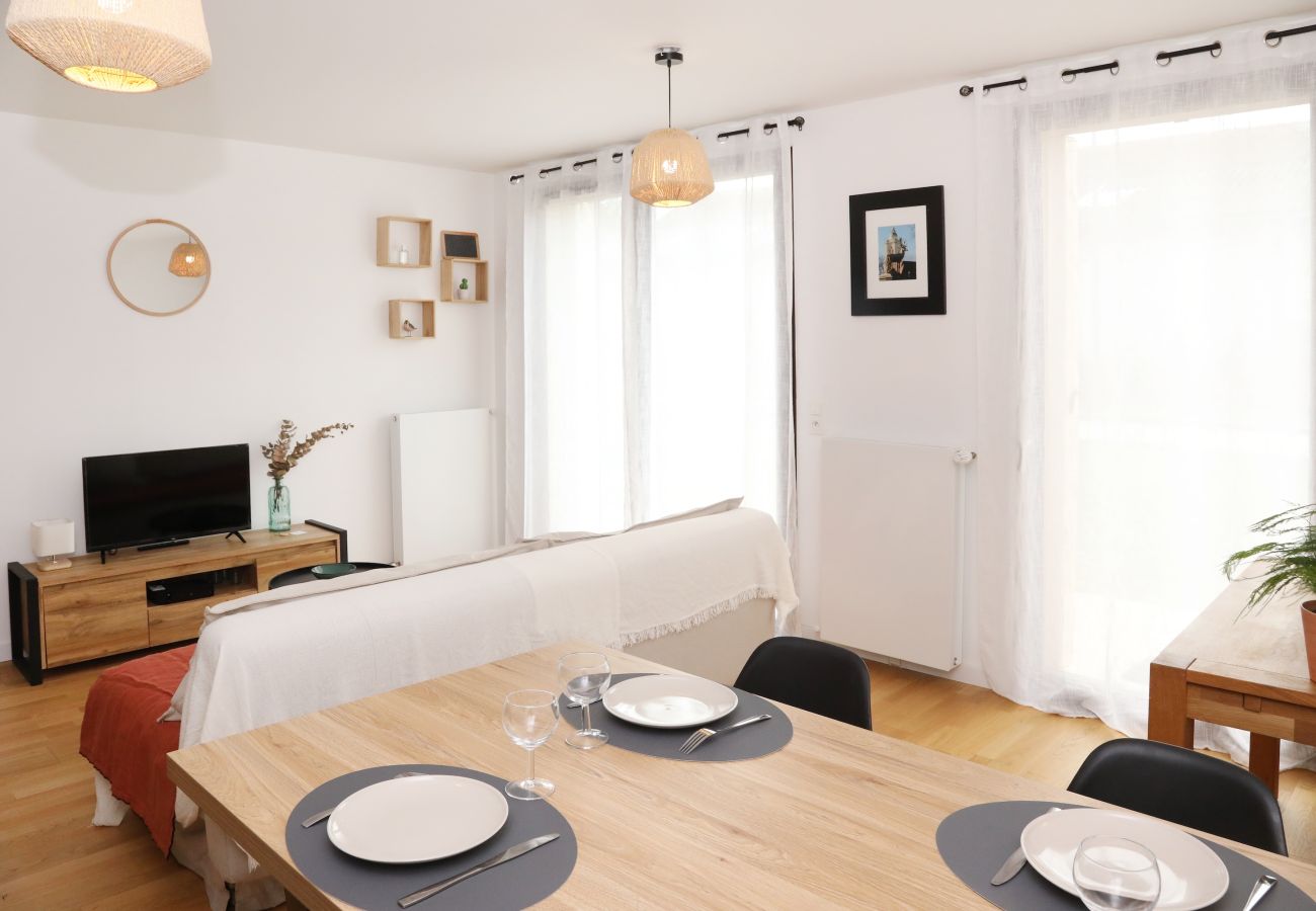 Appartement à Senlis - Casa Verde jardin, privée parking gratuit, 2 pers
