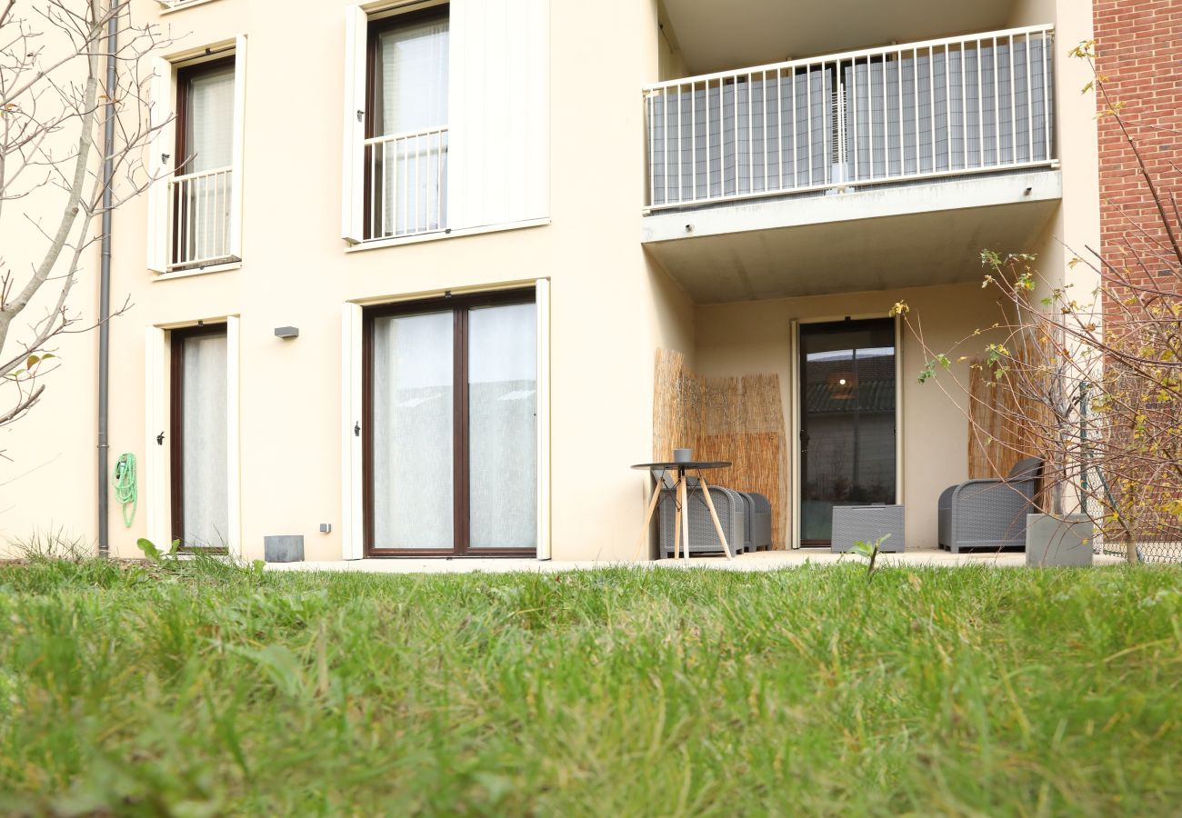 Appartement à Senlis - Casa Verde jardin, privée parking gratuit, 2 pers