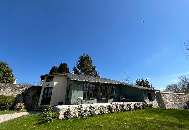 Maison à Courteuil - A21- M-Fleurs