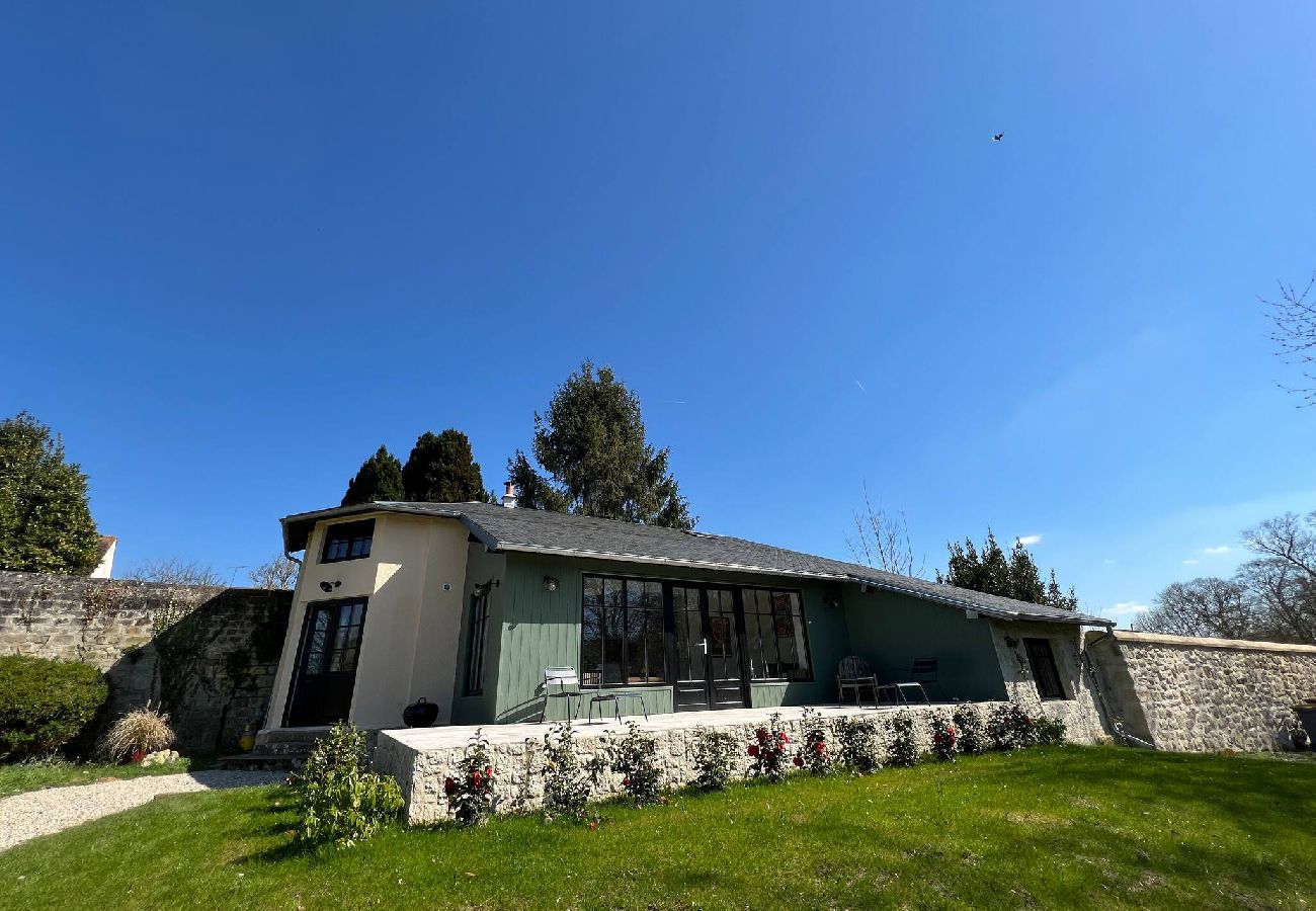 Maison à Courteuil - A21- M-Fleurs