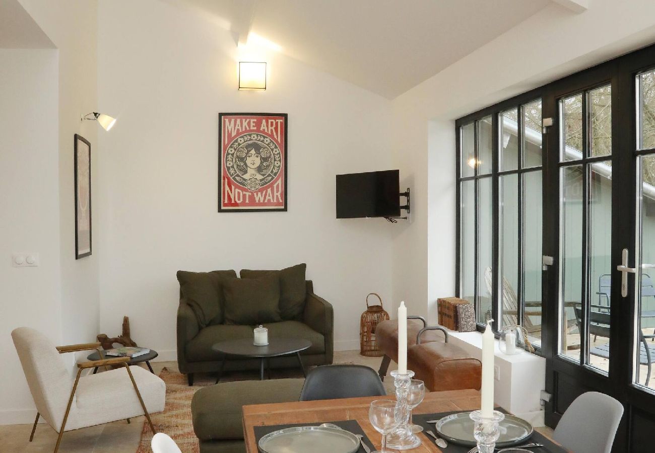 Maison à Courteuil - A21- M-Fleurs