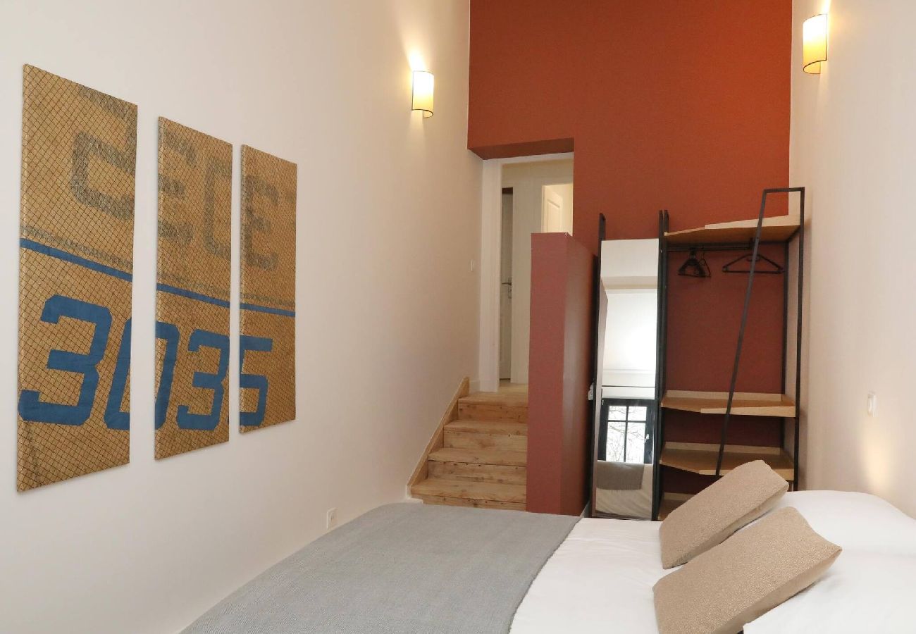 Maison à Courteuil - A21- M-Fleurs