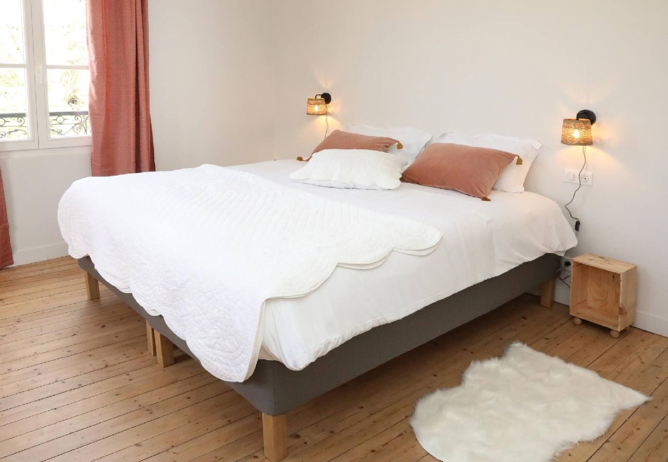 Appartement à Courteuil - A20- M-Clocher