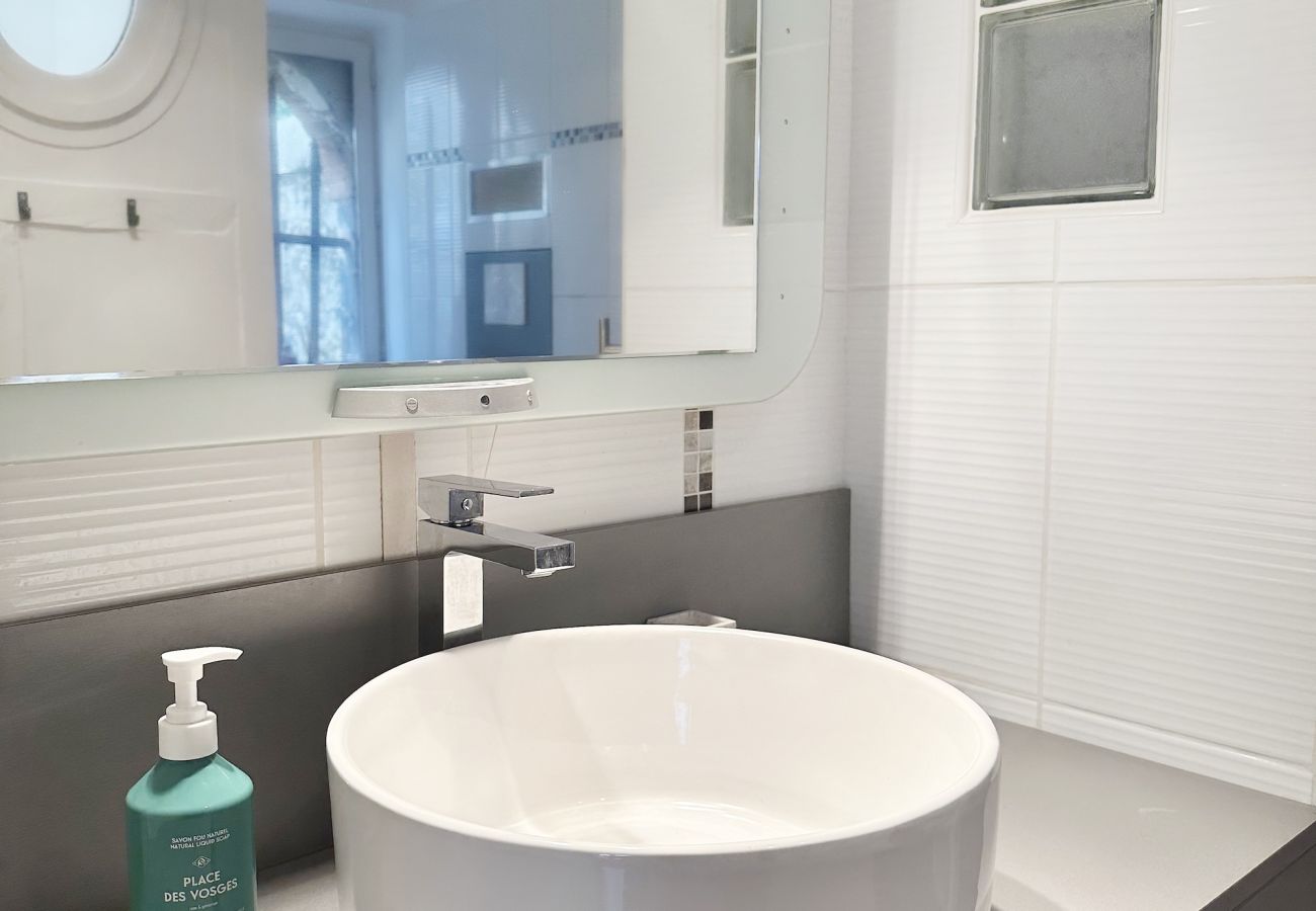 Appartement à Senlis - La Belle échappée, accueil vélo, La boîte en Plus