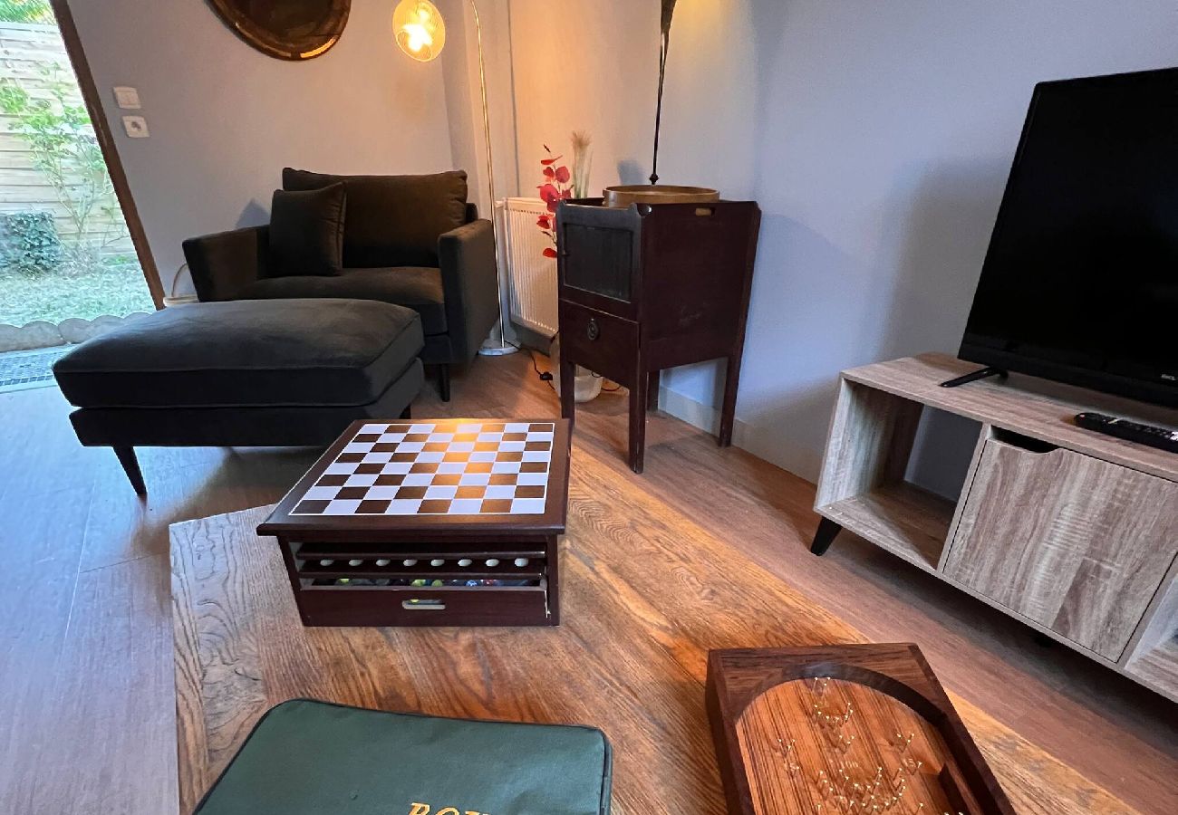 Maison mitoyenne à Senlis - NOUVEAUmaison au cœur de la ville / place calme 