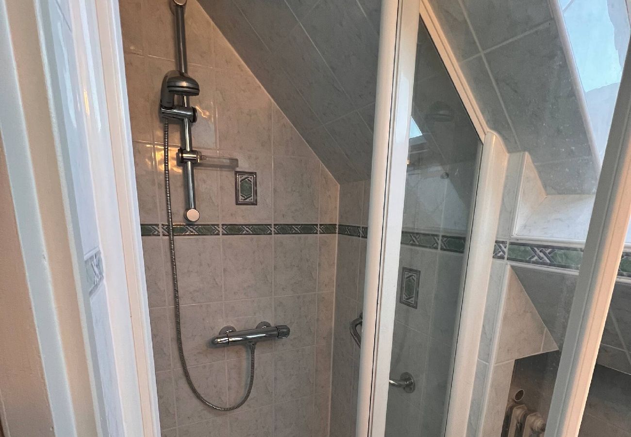 Maison mitoyenne à Senlis - NOUVEAUmaison au cœur de la ville / place calme 