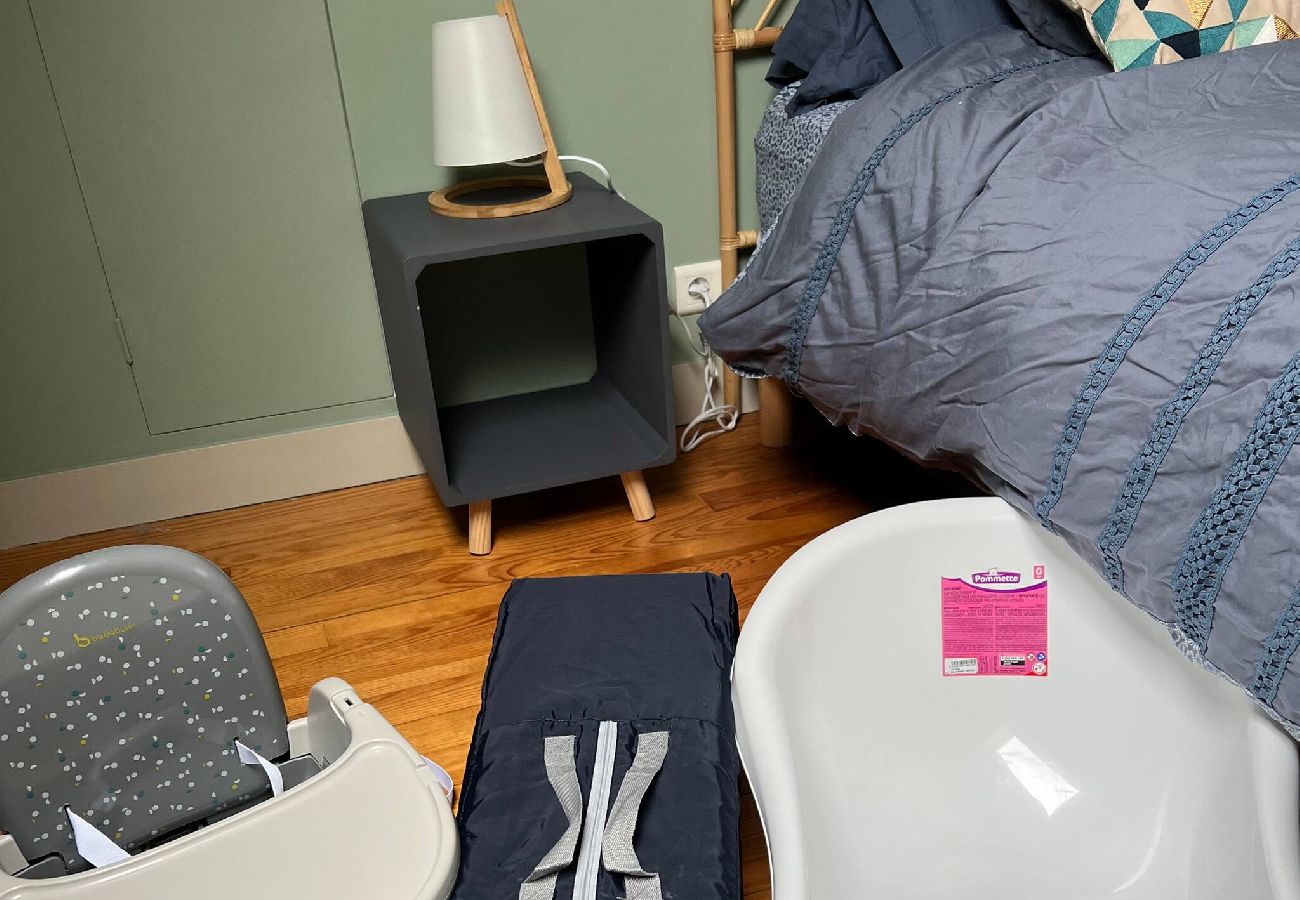 Maison mitoyenne à Senlis - NOUVEAUmaison au cœur de la ville / place calme 